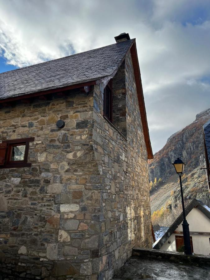 Casa De Piedra Con Encanto En El Bonito Pueblo De Bagergue Exterior foto